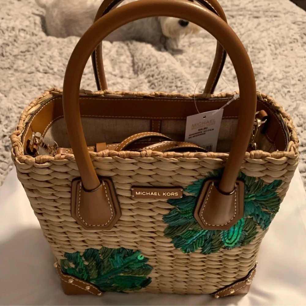 Michael Kors Bag - Picture 1 of 15